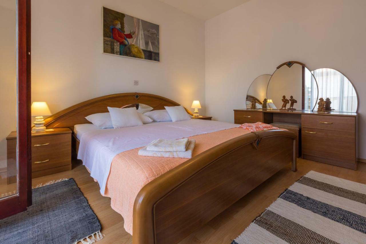 Apartman Laura Selce Exteriör bild