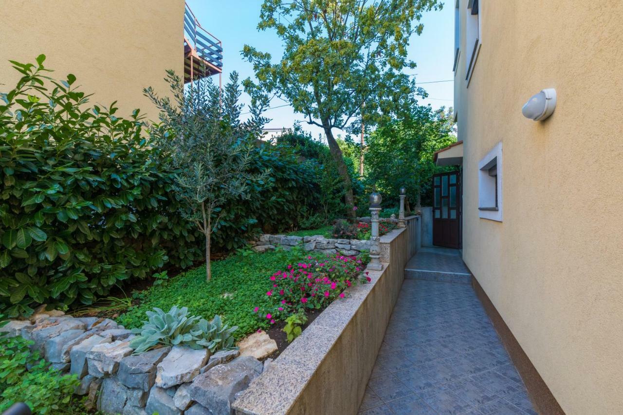 Apartman Laura Selce Exteriör bild