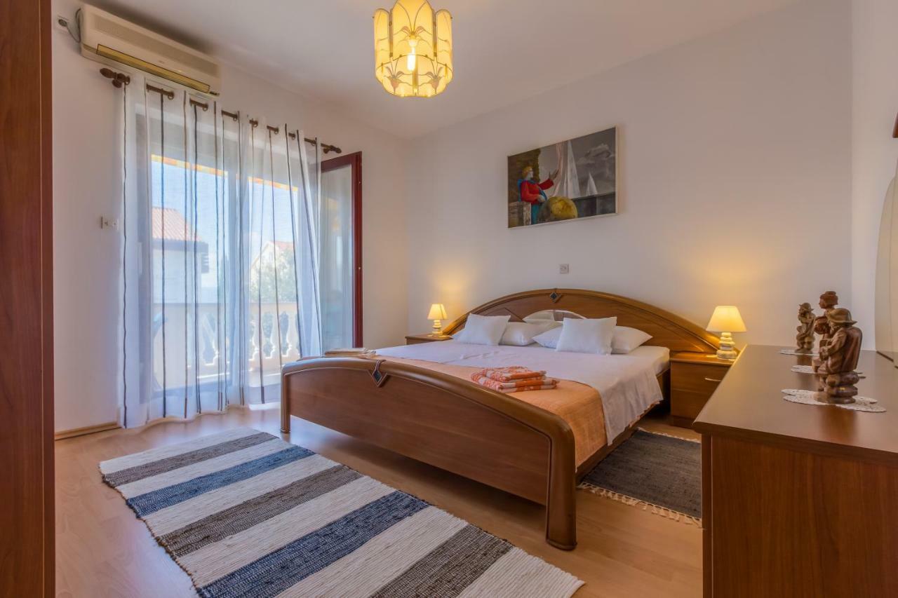 Apartman Laura Selce Exteriör bild